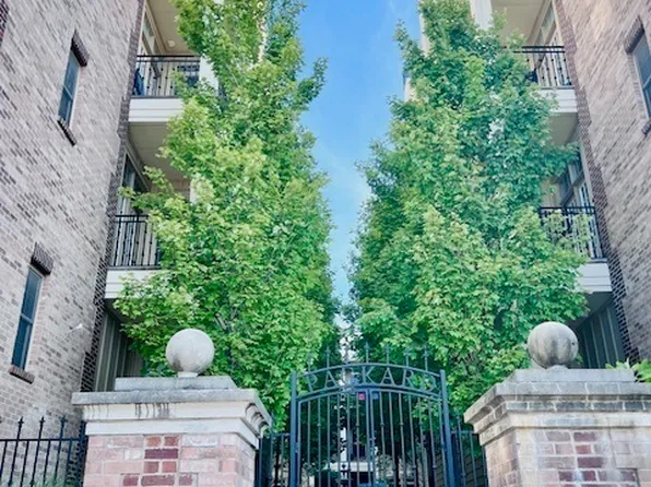 450 E Ohio St APT 217, Indianapolis, IN 46204