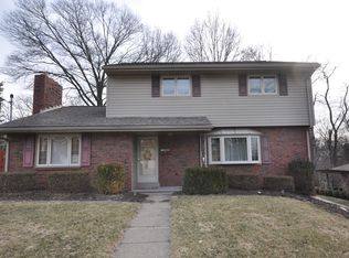 321 Dutch Ln, Pittsburgh, PA 15236