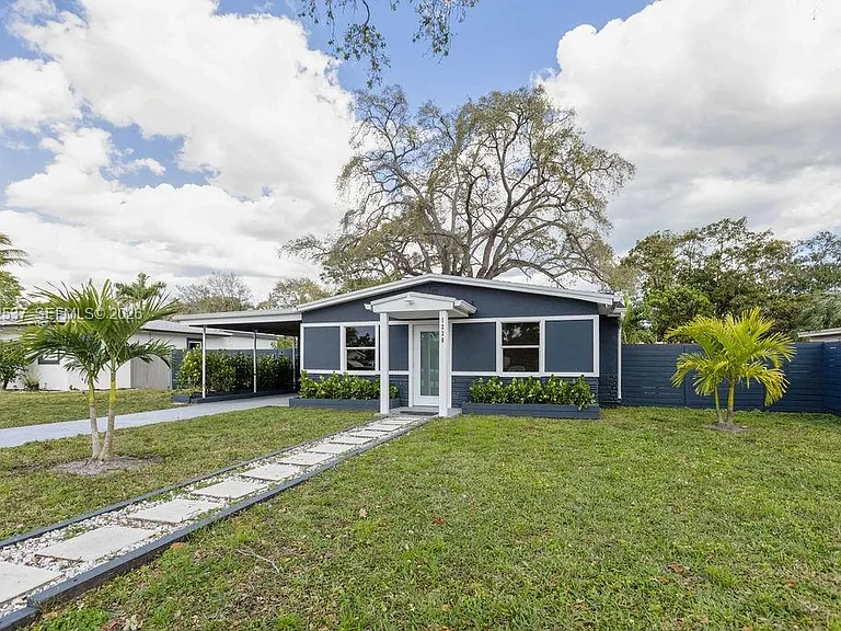 1230 NW 7th Ave — Photo 54