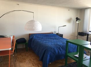 1 Longfellow Pl APT 2817, Boston, MA 02114