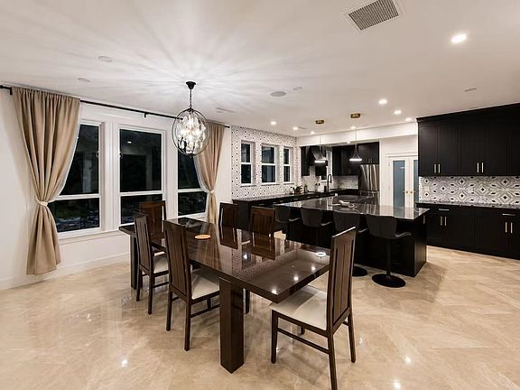 3rd image of 1102 Largo Rd #1