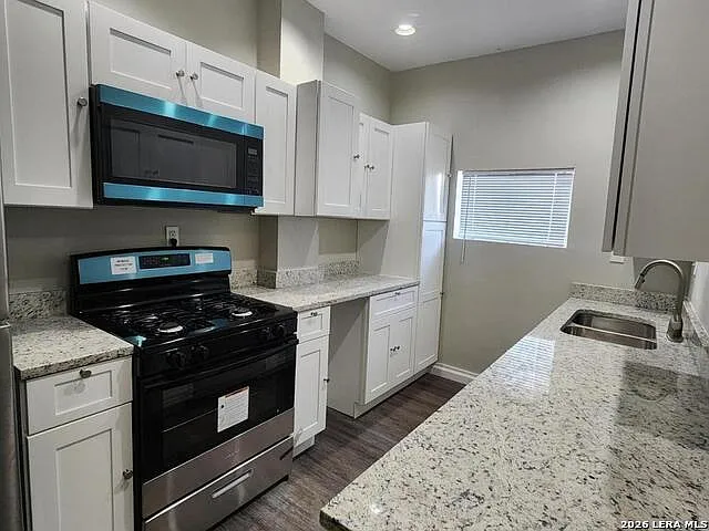 1027 W Mistletoe Ave #2 — Photo 5