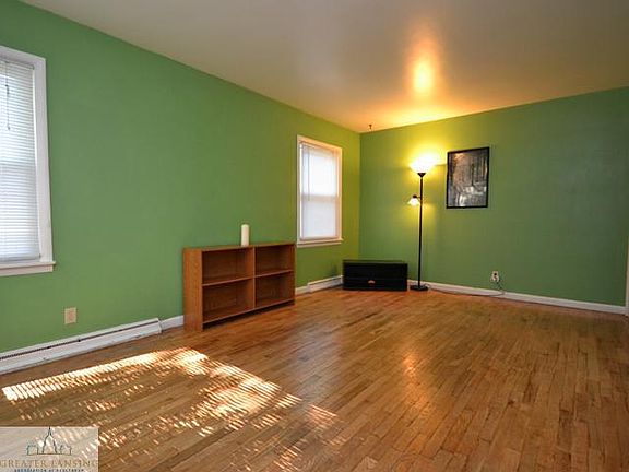 5th image of 515 E Lexington Ave