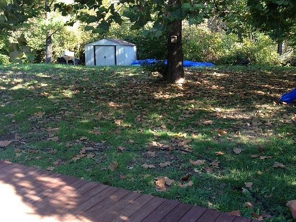3rd image of 5908 Woodmore Dr