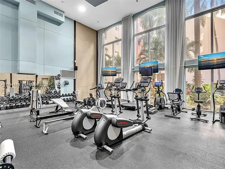 17150 N Bay Rd #2205 — Photo 55