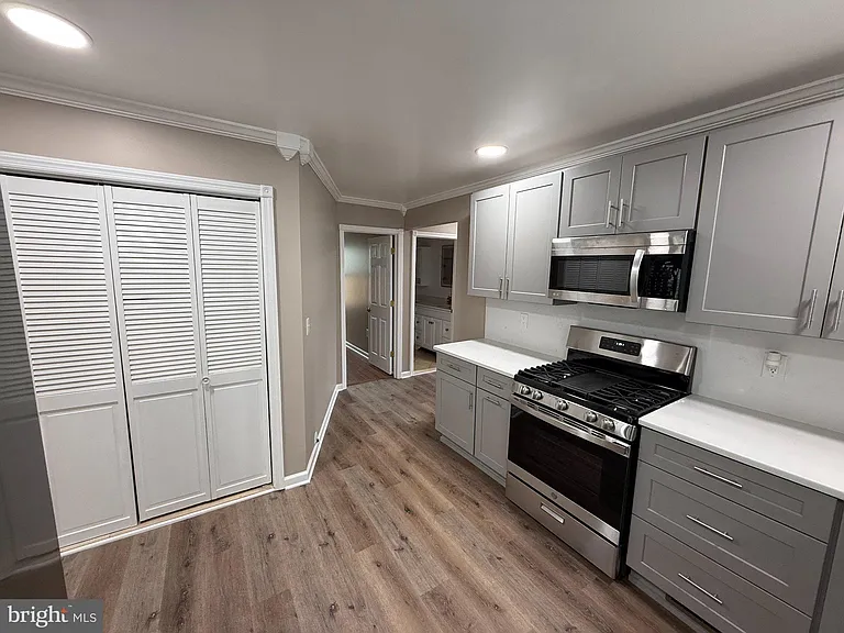 222 Samdin Blvd — Photo 10