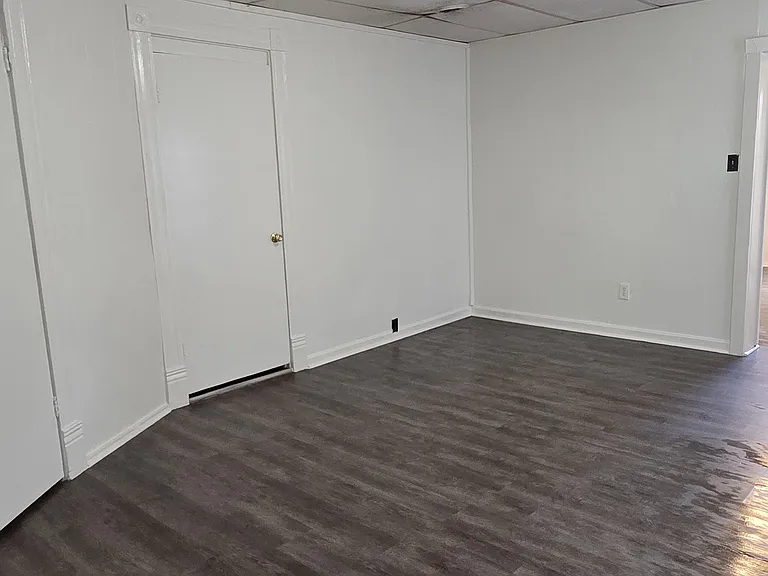 1011 Barret Ave #1 — Photo 3