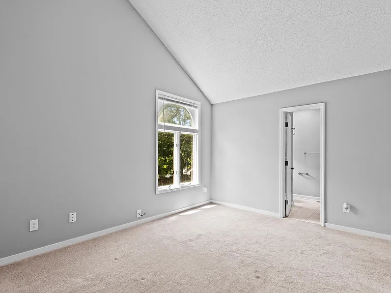 302 N Lindell Rd #C — Photo 12