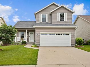 606 Moose Dr NW, Cedar Rapids, IA 52405