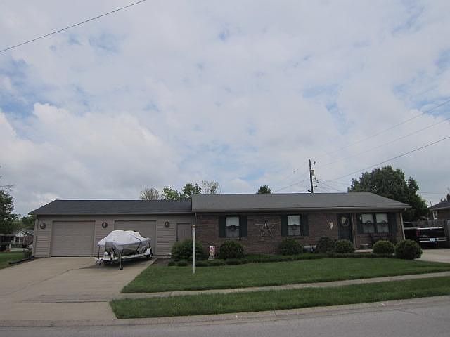 1st image of 622 S Central Ave