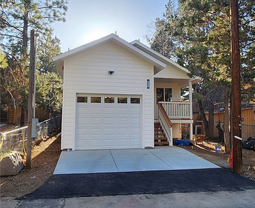 1st image of 642 Moreno Ln