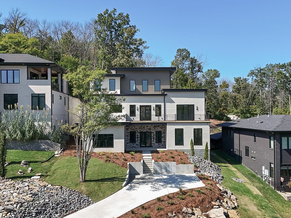 1st image of 5817 Woodland Hills Dr