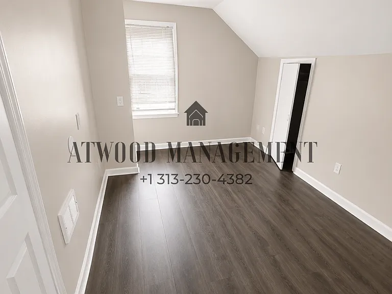 9078 Minock St — Photo 7