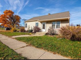 7735 20th Ave, Kenosha, WI 53143