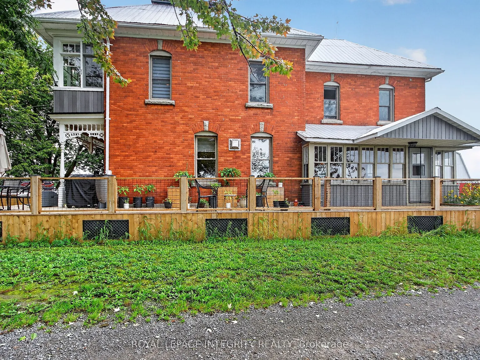 3 bed, $3,500 — Photo 2