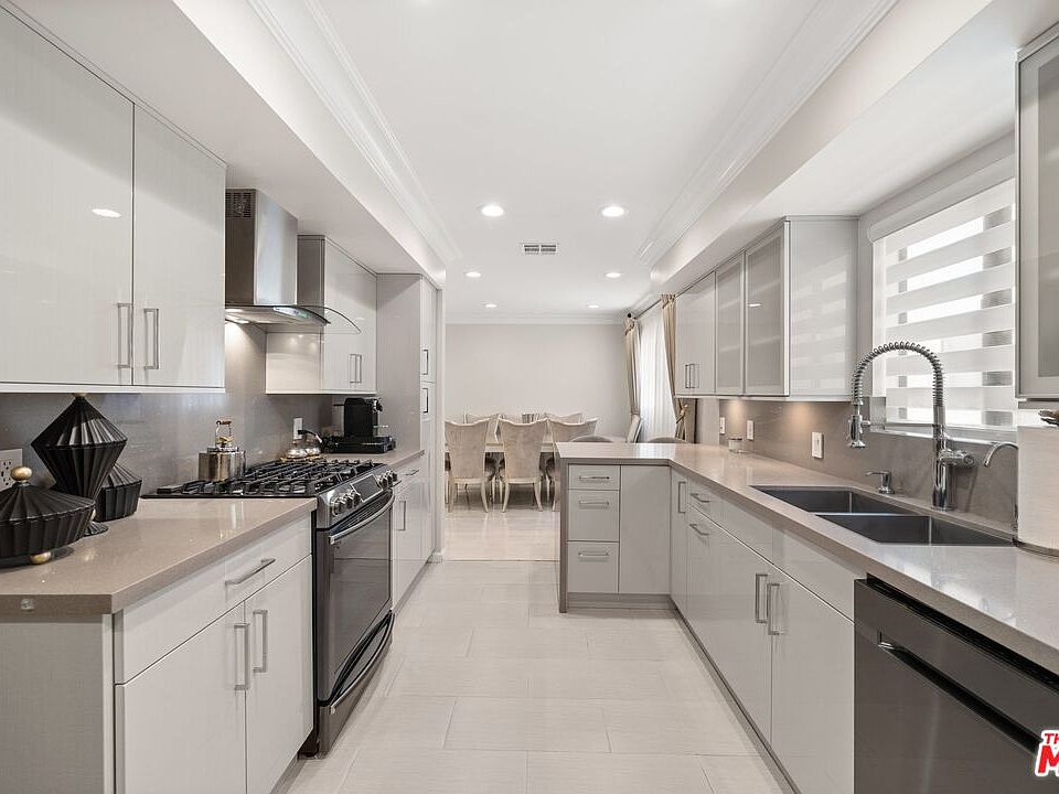 1st image of 13203 Vanowen St APT 11