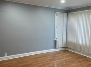 10215 E South Water St #2, Chicago, IL 60601