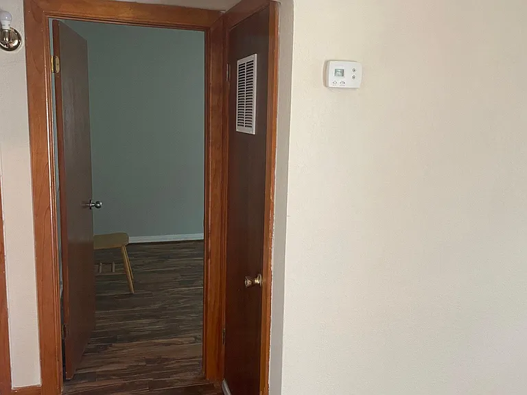 141 W Dickson Ave — Photo 5