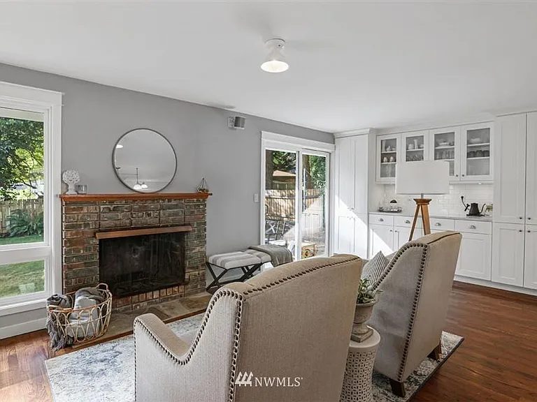 13823 NE 76th St — Photo 10