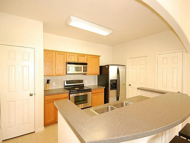 6607 Lake Woodlands Dr #531 — Photo 5