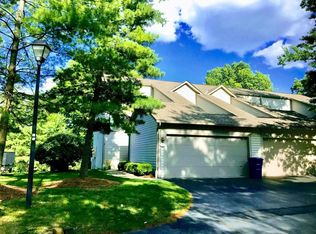 2717 Woodland Trail Dr, Columbus, OH