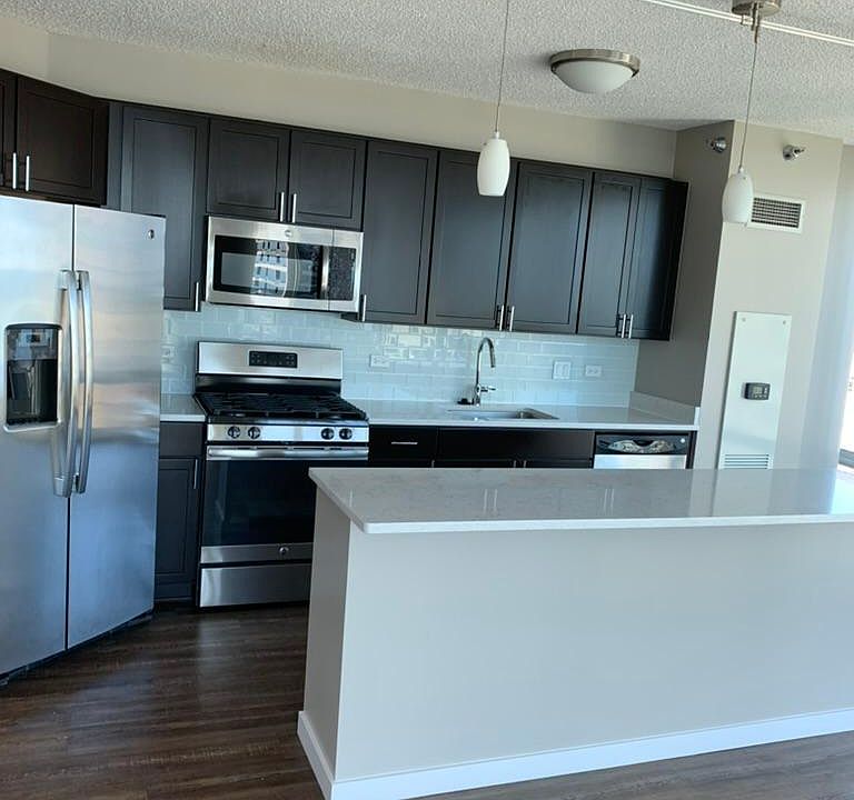 1st image of 212 E Ohio St #4005