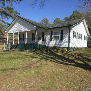 1503 S Scott St, Scottsboro, AL, 35768