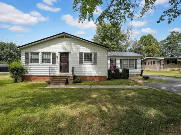 1609 Valley Dr, Madisonville, KY 42431