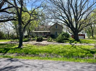 313 Woodworth Dr, Tolono, IL 61880