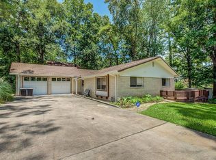 21 Edgewater Ln, Coldspring, TX 77331