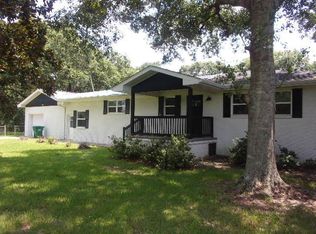 11207 Chester Lee Rd, Picayune, MS 39466