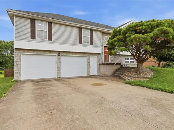 14512 Bristol Ave, Grandview, MO 64030