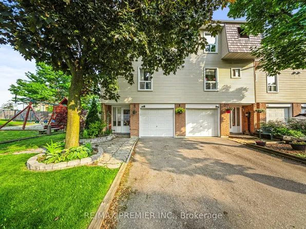 120 Ellerslie Rd, Brampton, ON L6T 4C3