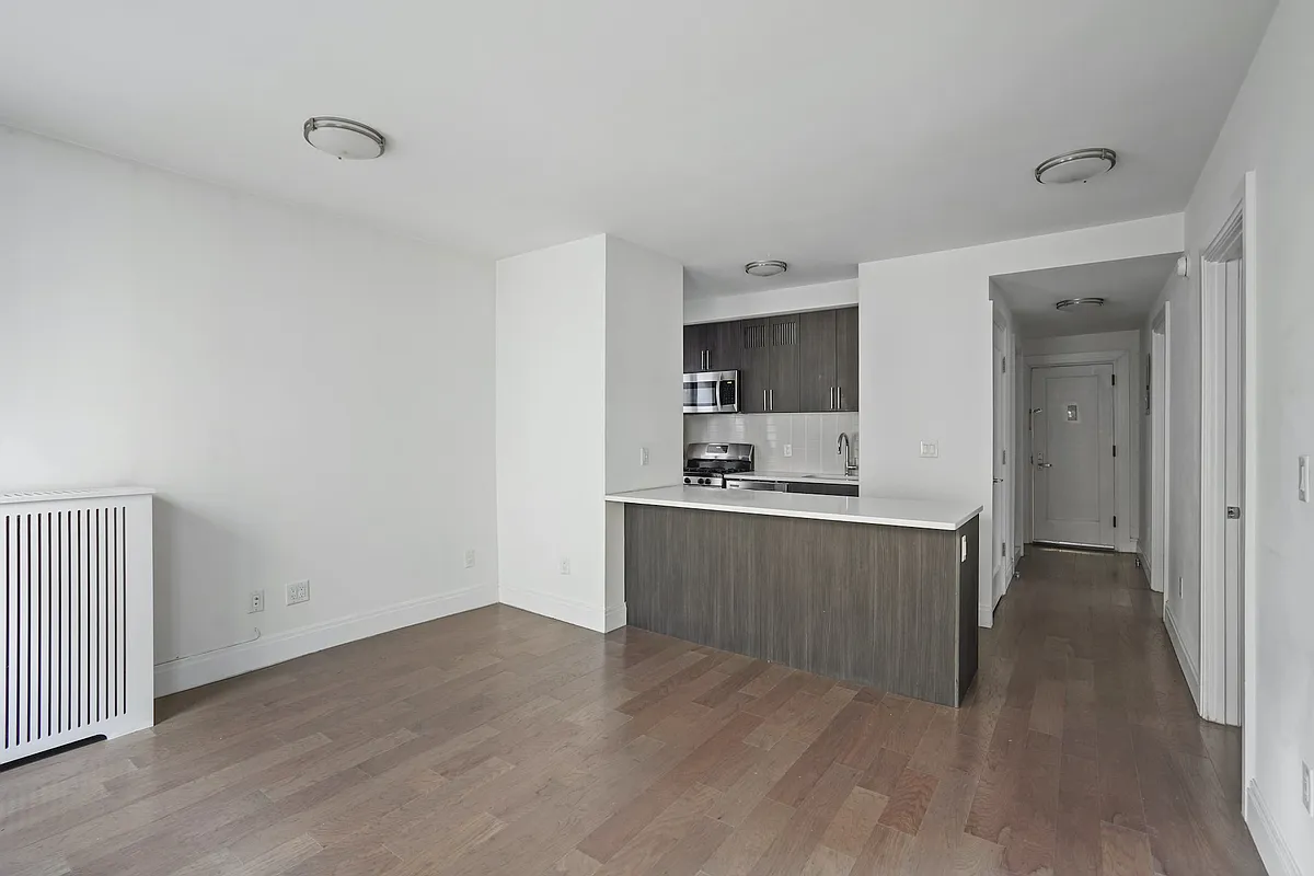 556 West 126th Street 21