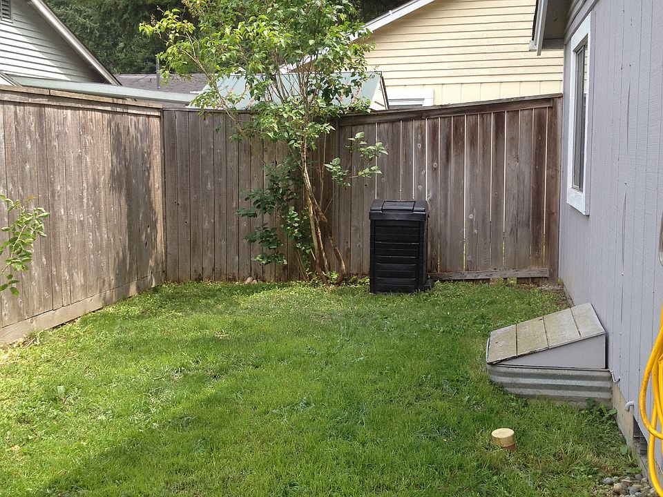 1st image of 518 Malibu Dr SE
