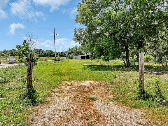 2nd image of 1528 Us Highway 77 Hwy