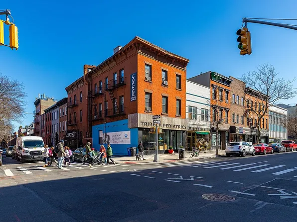 325 Court St, Brooklyn, NY 11231