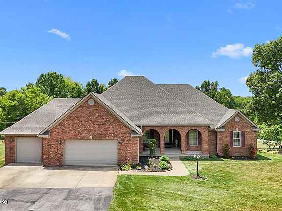 3rd image of 55 Courtney Ln