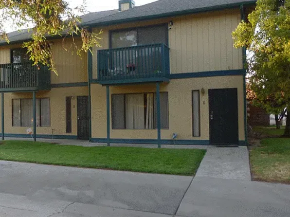 361 N Capitola Ct APT 1, Porterville, CA 93257