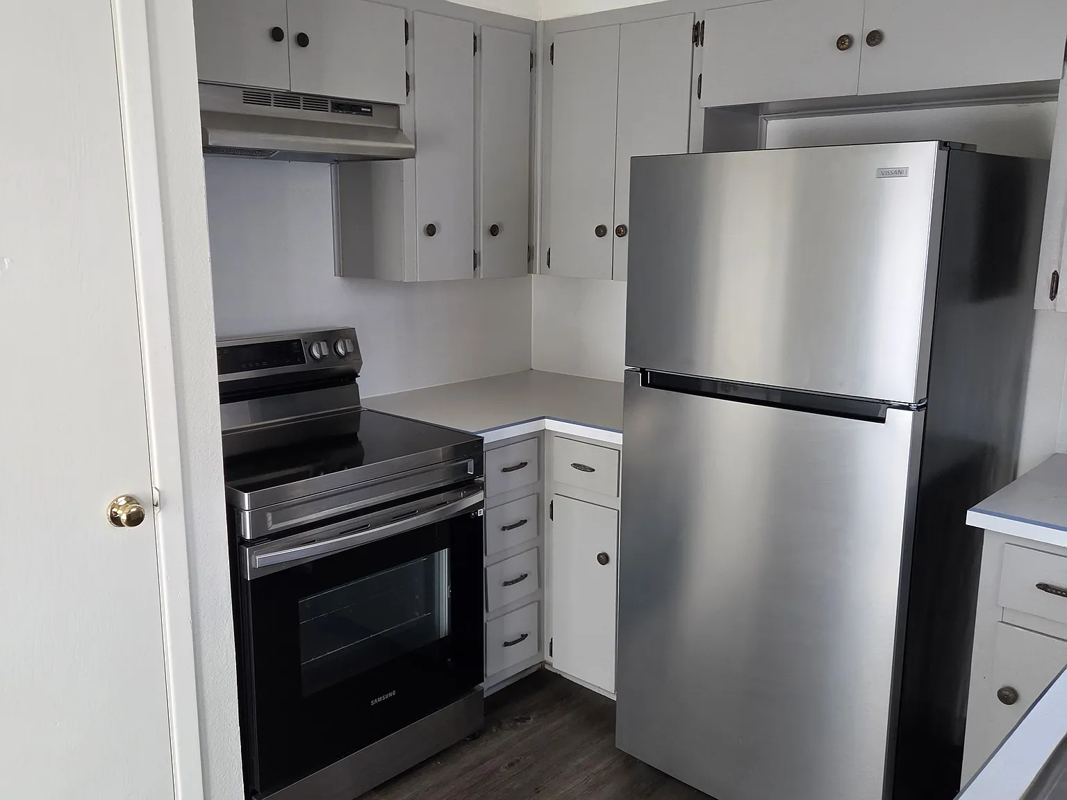 2 bed, 975 sqft, $1,050 — Photo 3