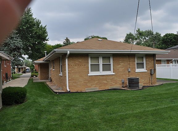 3rd image of 1128 Ostrander Ave