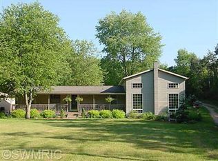 3820 136th Ave, Hamilton, MI 49419
