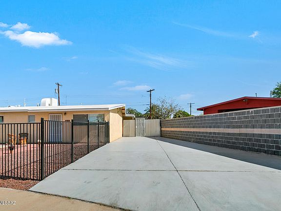 3rd image of 1769 S Citation Ave