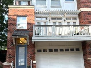 915 Gracie Way, Charlotte, NC 28204