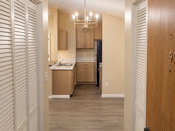 4th image of 4240 Village Parkway Cir E #E