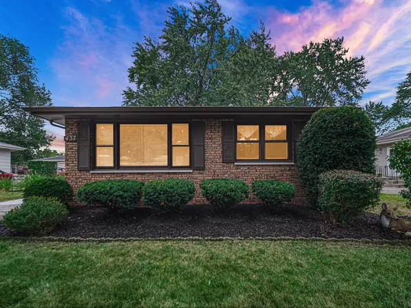 1437 Mississippi Pl, Hobart, IN 46342