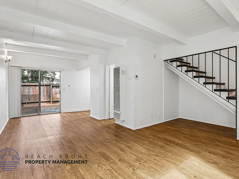 217-219 S. Esplanade St. — Photo 19
