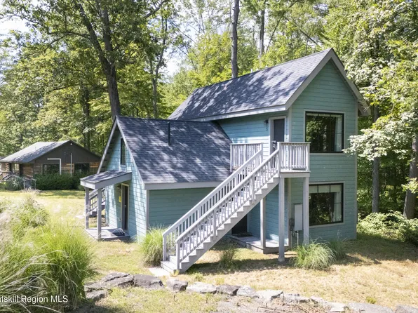 20 Country Club Lane, Woodstock, NY 12498