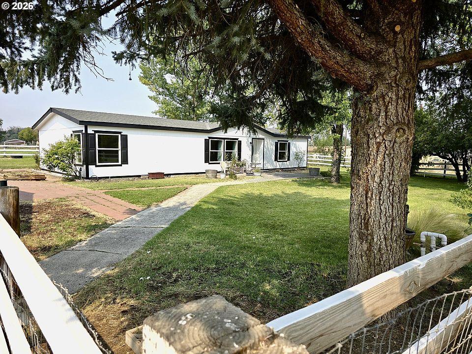 1st image of 75123 California Ln
