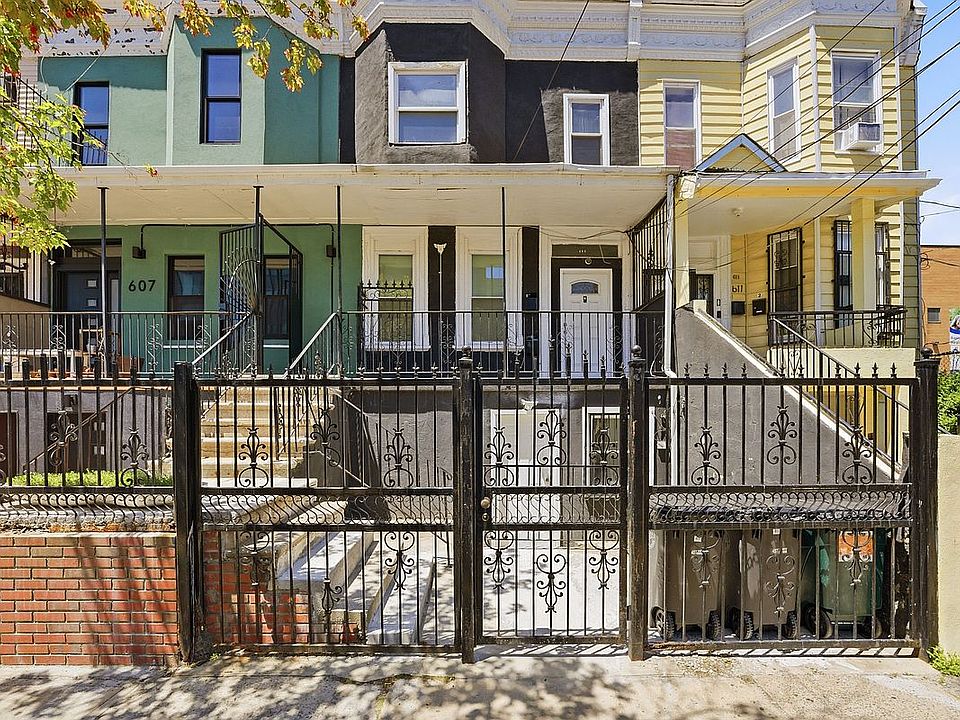 1st image of 609 Wales Ave